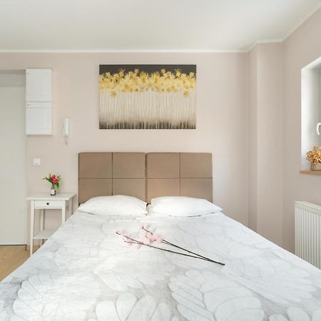 Stylowe I Eleganckie Studia Very Berry W Poznaniu By Noclegi Renters Extérieur photo