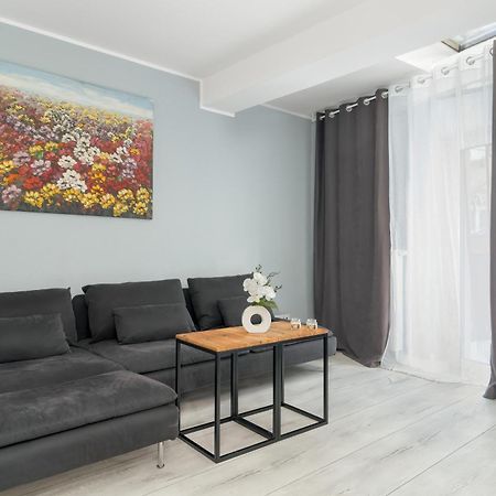 Stylowe I Eleganckie Studia Very Berry W Poznaniu By Noclegi Renters Extérieur photo